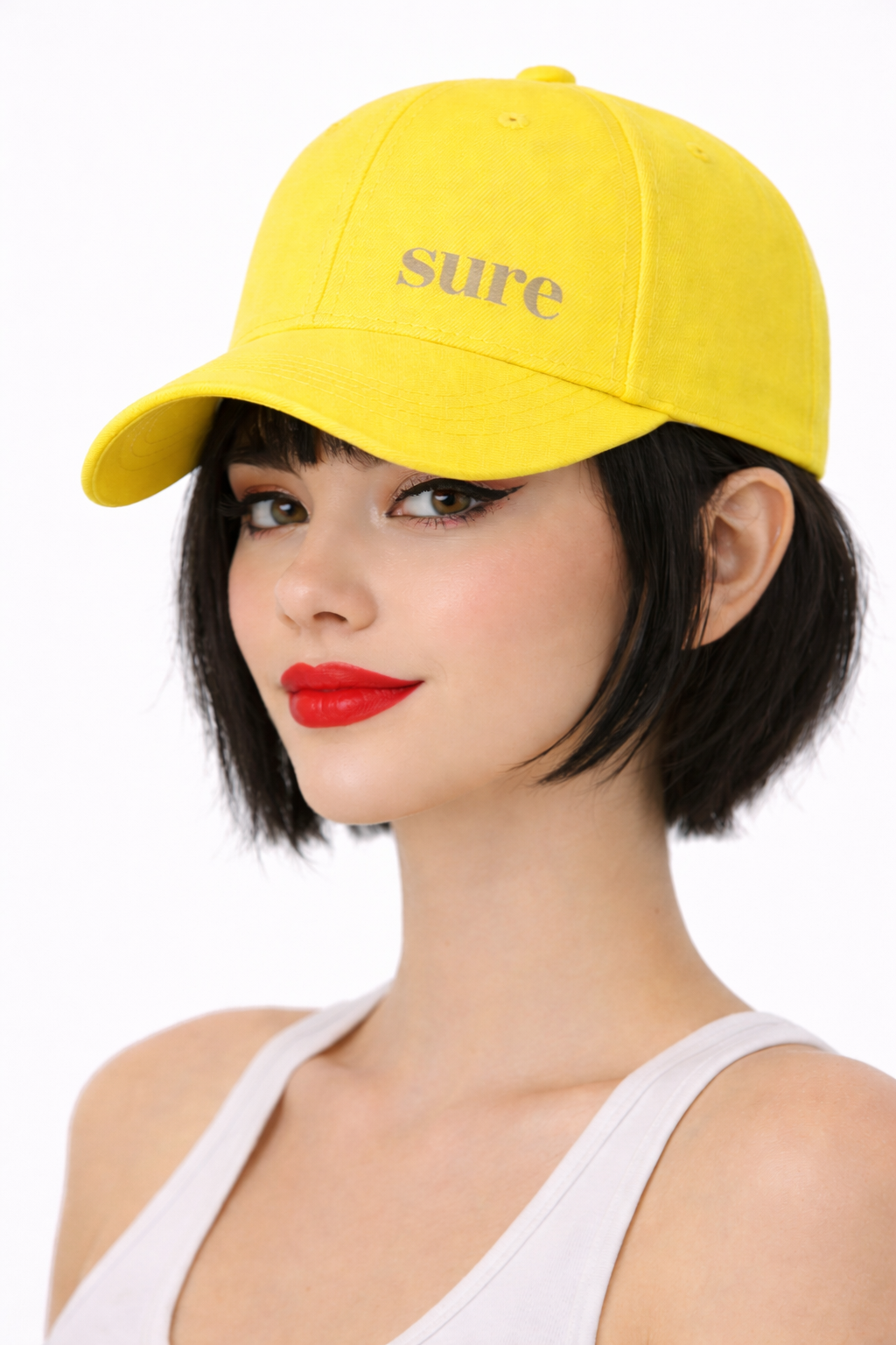 Кепка-бейсболка с маленьким логотипом