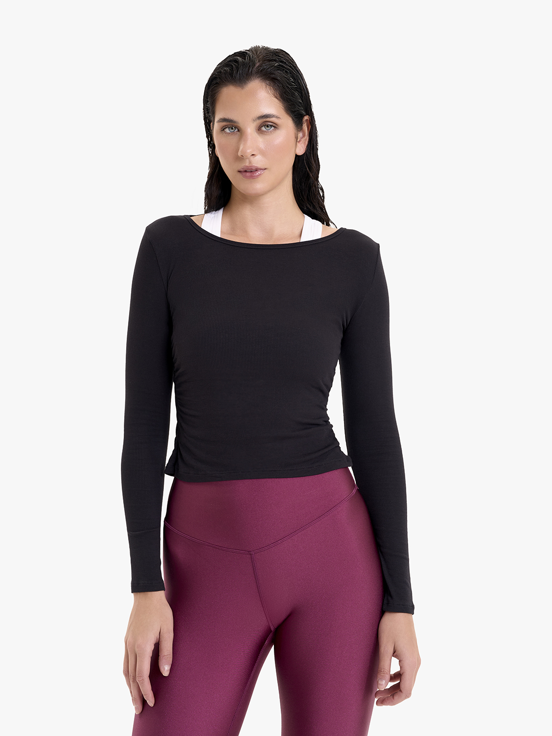 Лонгслив спортивный со сборкой по бокам