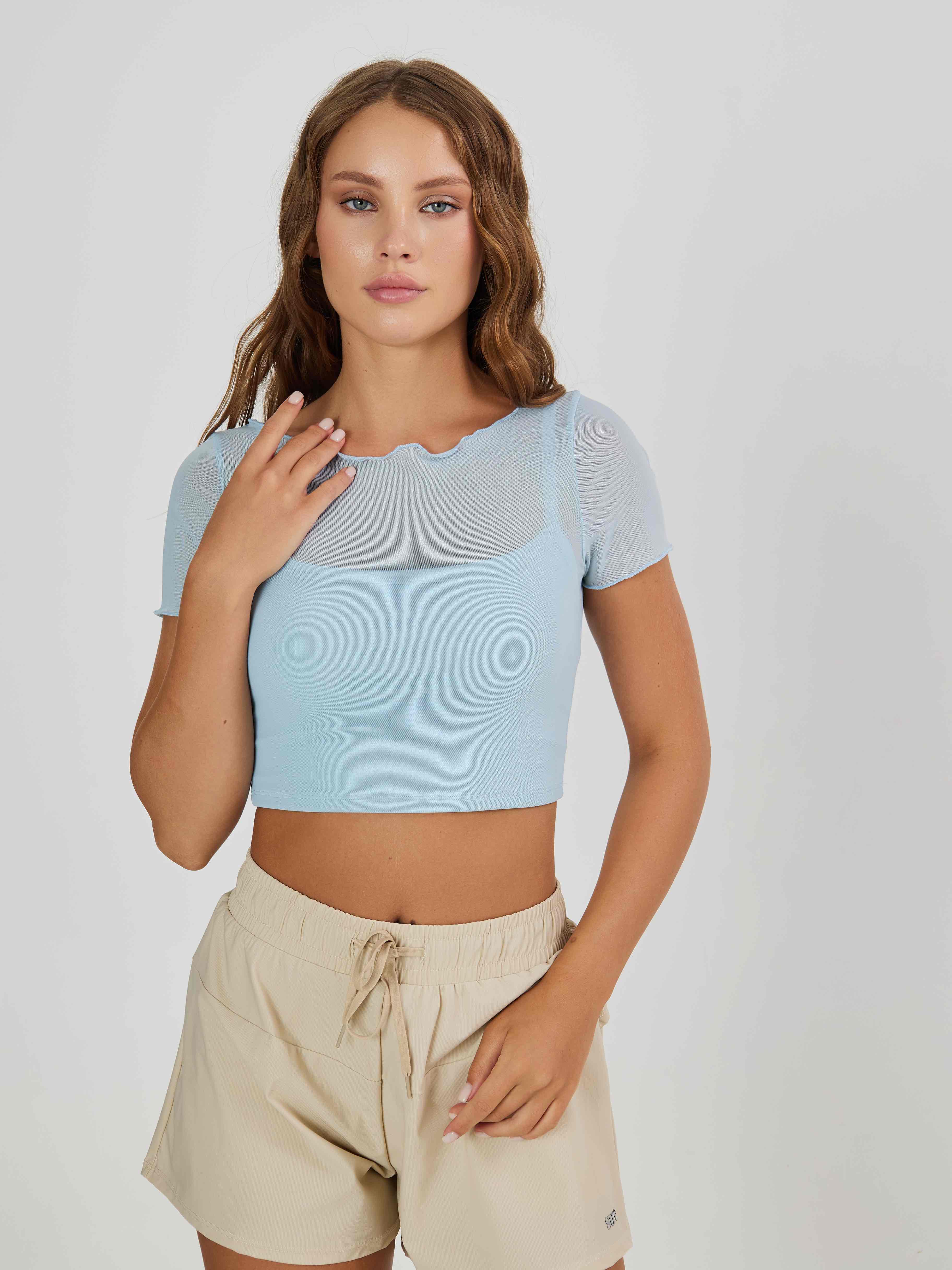 Укороченная футболка из сетки с внутренним топом