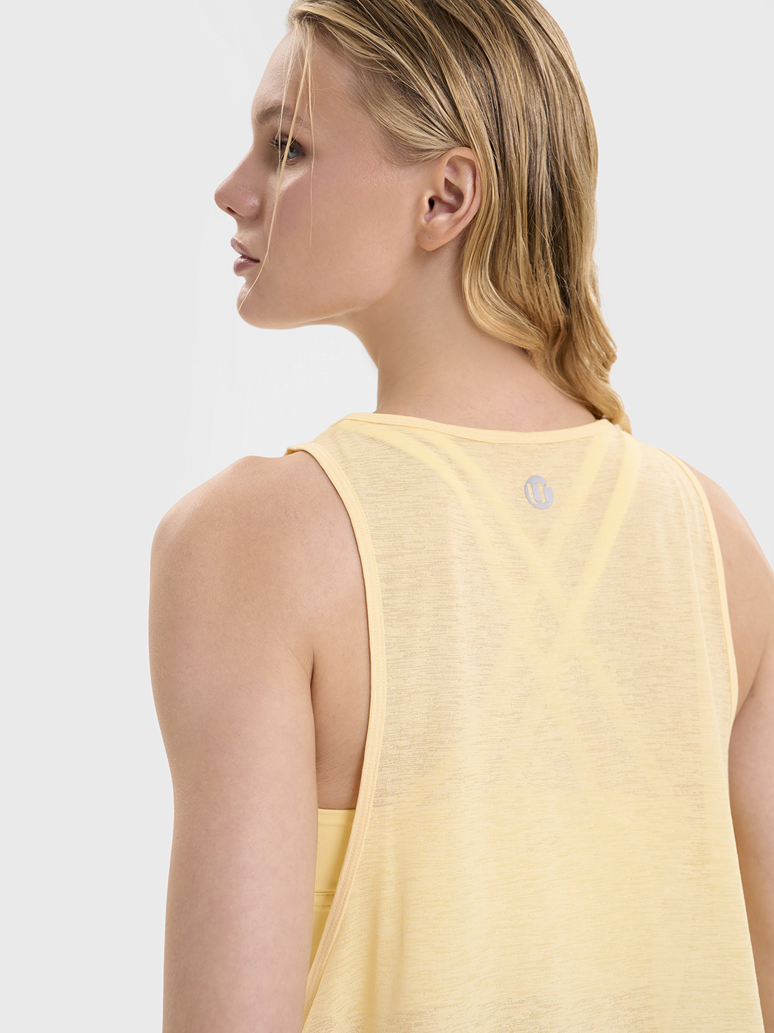 Майка с завязками по бокам свободного кроя