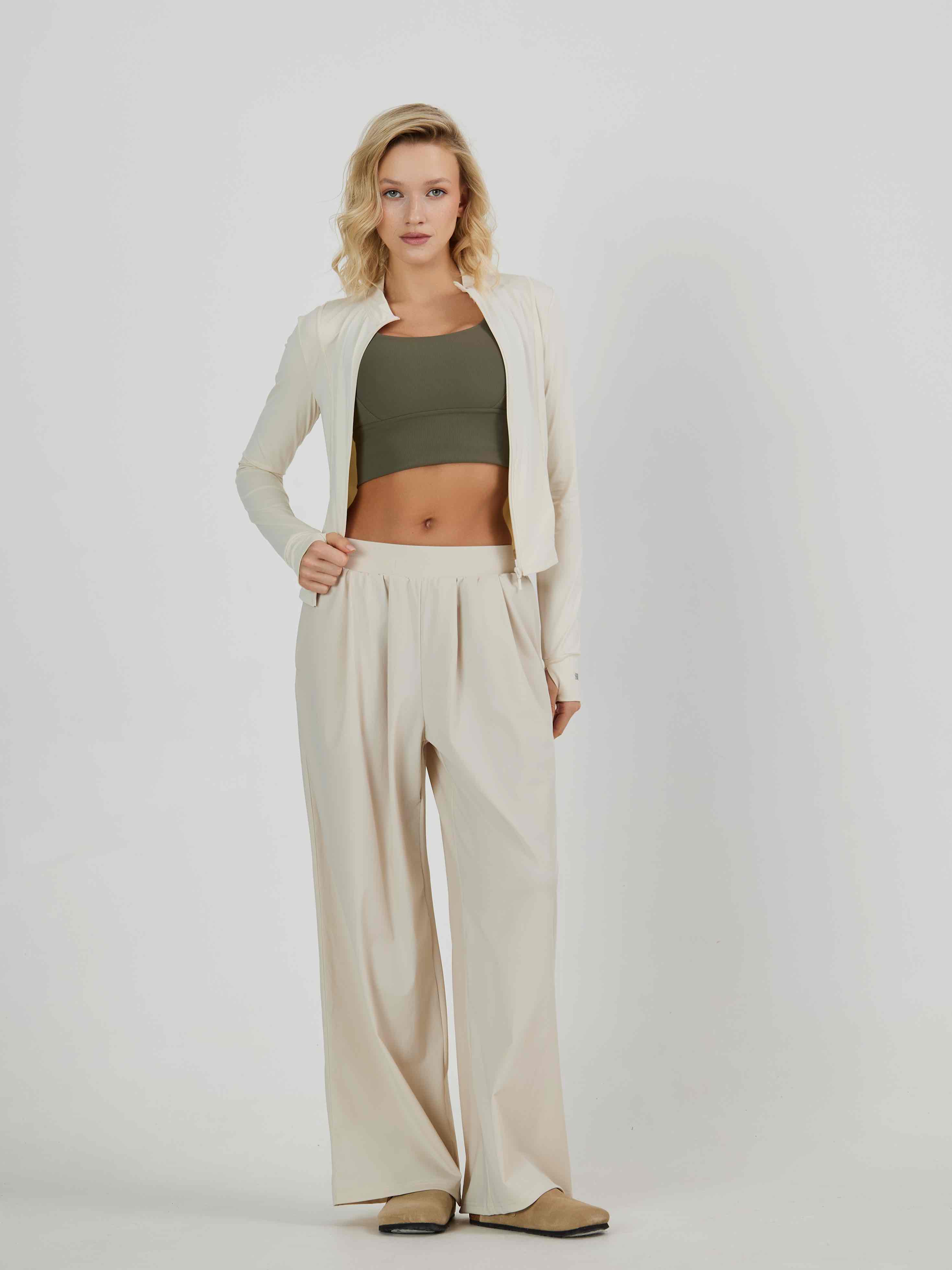 Брюки на резинке широкие из тонкой ткани SPF50