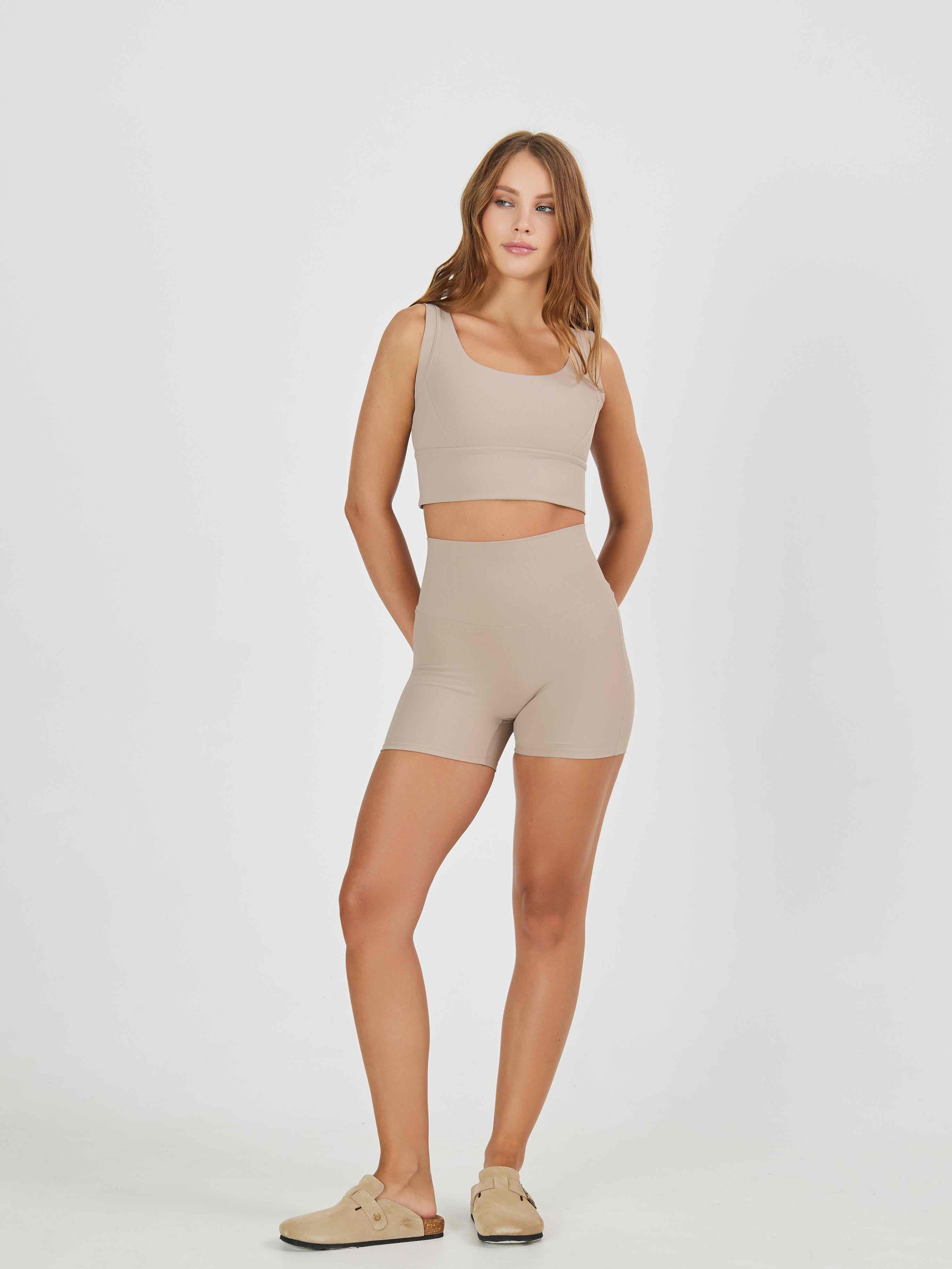 Топ в рубчик из плотной ткани с высокой степенью компрессии